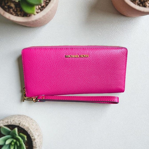 Michael Kors Jet Set Travel Large Continental Leather Wallet Electric Pink New - Picture 1 of 9